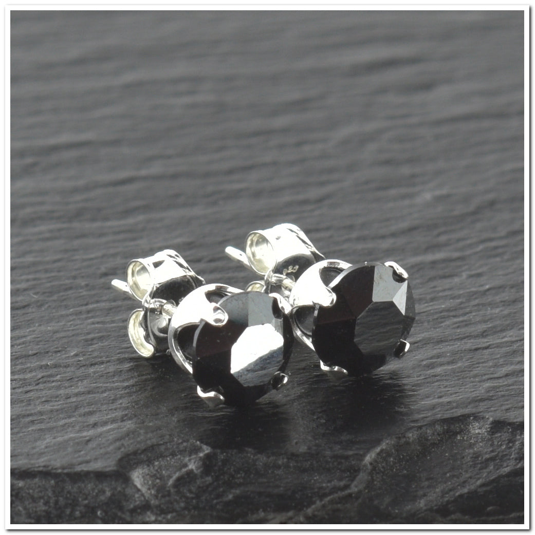 pewterhooter® Women's Classic Collection 925 Sterling silver earrings with sparkling Hematite crystals, packaged in a gift box for any occasion.