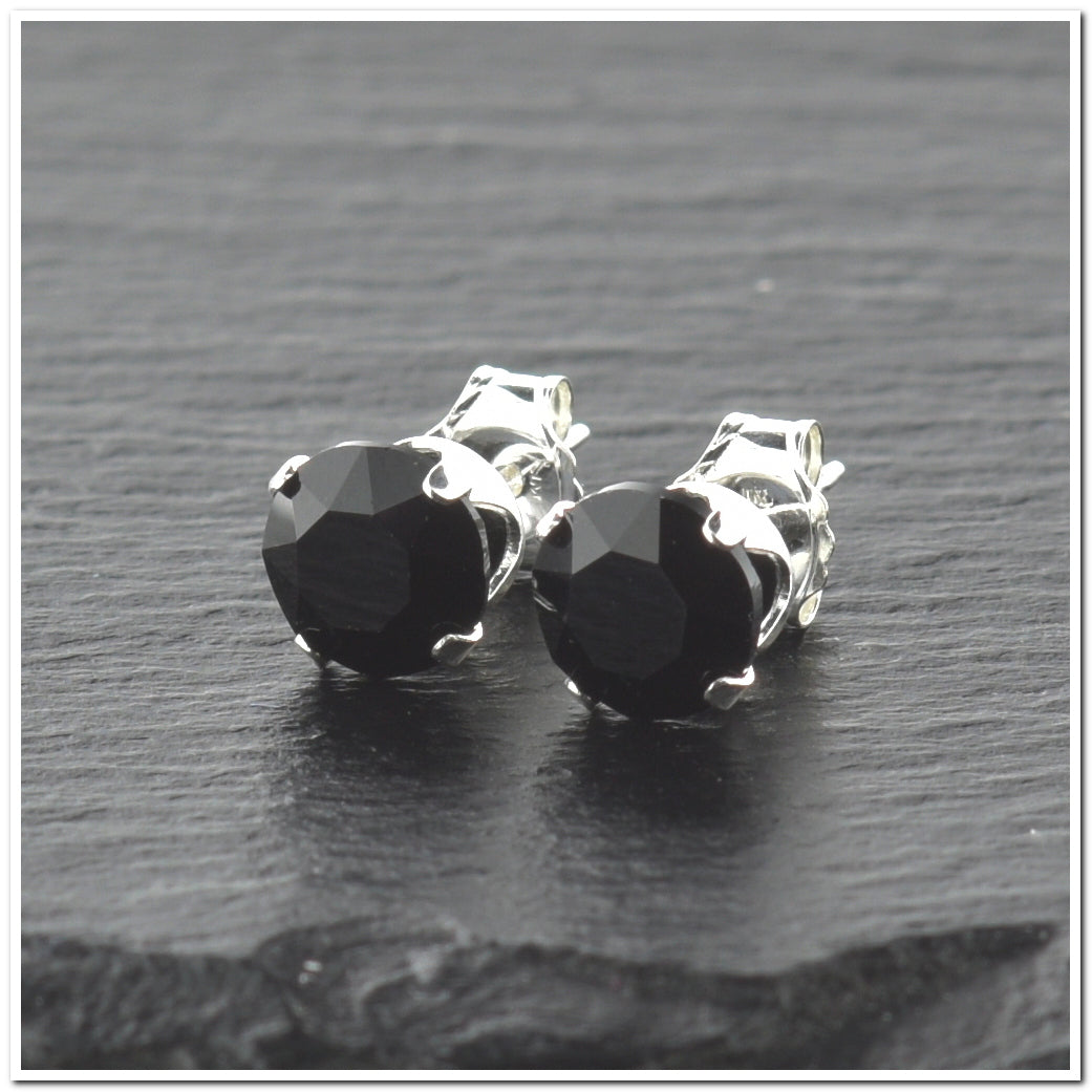 pewterhooter® Women's Classic Collection 925 Sterling silver earrings with sparkling Jet crystals, packaged in a gift box for any occasion.