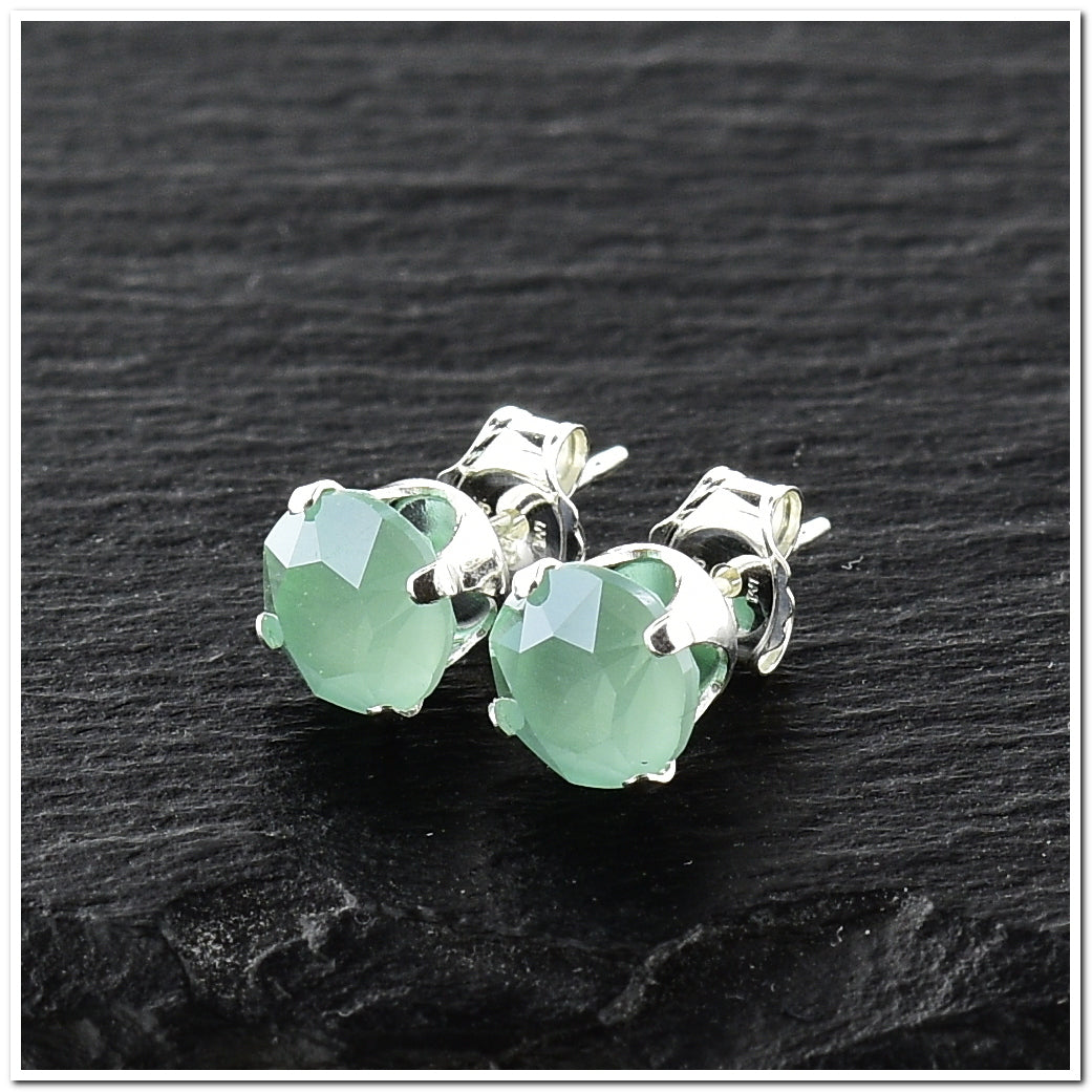 pewterhooter® Women's Classic Collection 925 Sterling silver earrings with sparkling Mint Green crystals, packaged in a gift box for any occasion.