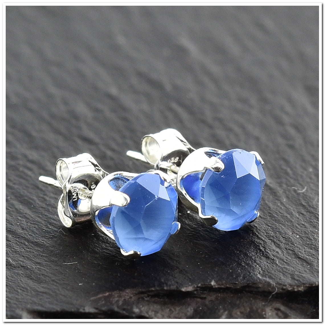 pewterhooter® Women's Classic Collection 925 Sterling silver earrings with sparkling Summer Blue crystals, packaged in a gift box for any occasion.